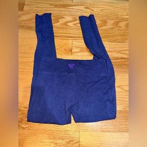 TNA navy leggings tights